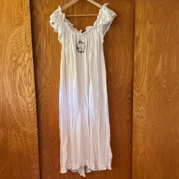 Doen nightgown - Picture 1 of 5